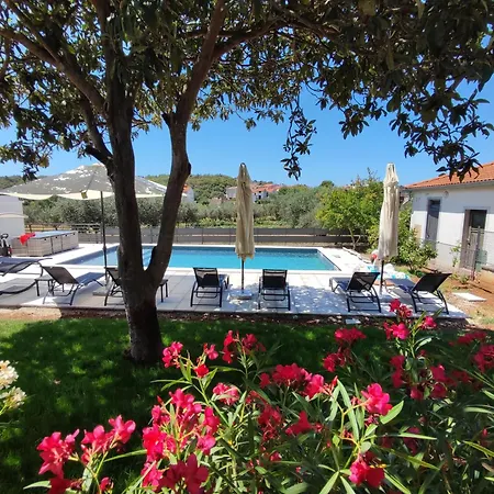 Apartament Tina Stinjan